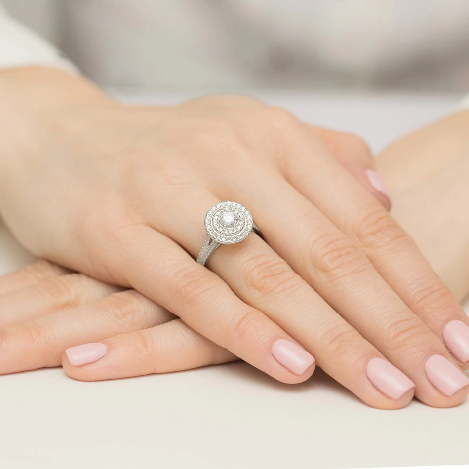 Prsten z bílého zlata s lab-grown diamantem Round/Brilliant o hmotnosti 0,40 ct a 48 × 0,0086 ct + 40 × 0,005 ct lab-grown diamanty