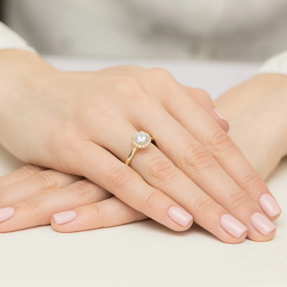 Yellow Gold engagement ring with Round 1.00 ct Central and 0.138 ct Sideline Lab-grown Diamonds - GREMARI fine jewelry