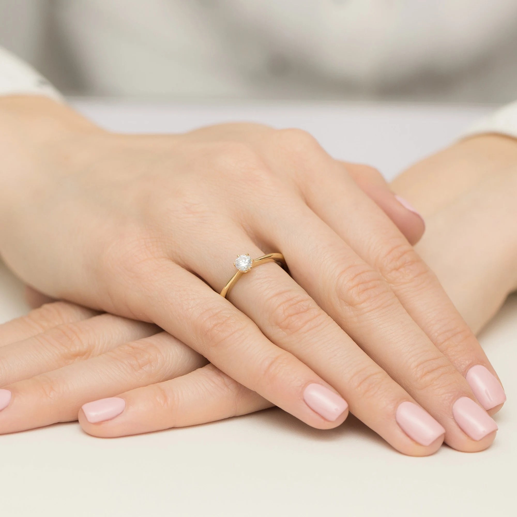 Yellow Gold engagement ring with Round 0.40 ct Lab-grown Diamond - GREMARI fine jewelry