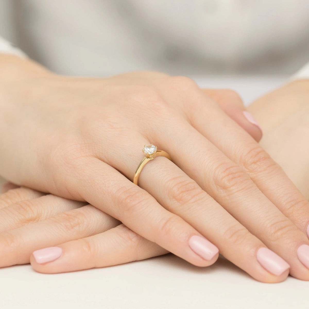 Yellow Gold engagement ring with Round 0.50 ct Lab-grown Diamond - GREMARI fine jewelry