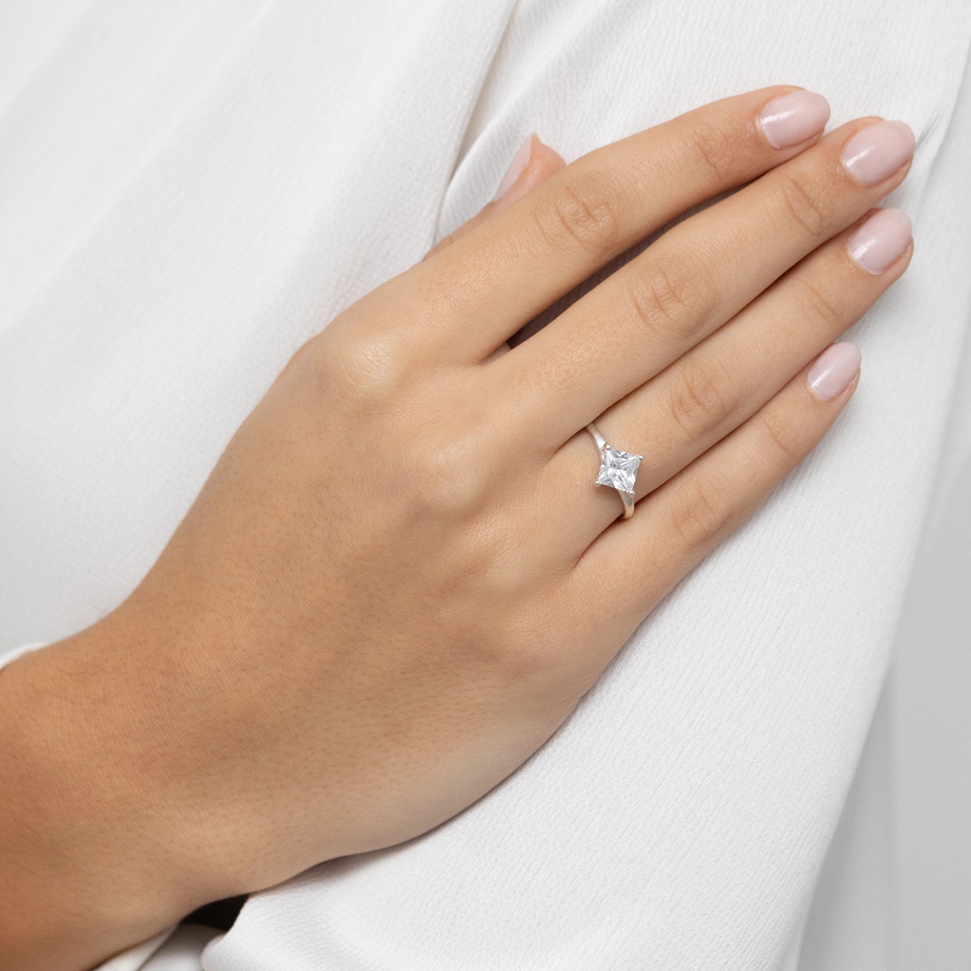 silver-ring-with-zirconia-sp001-925-bs