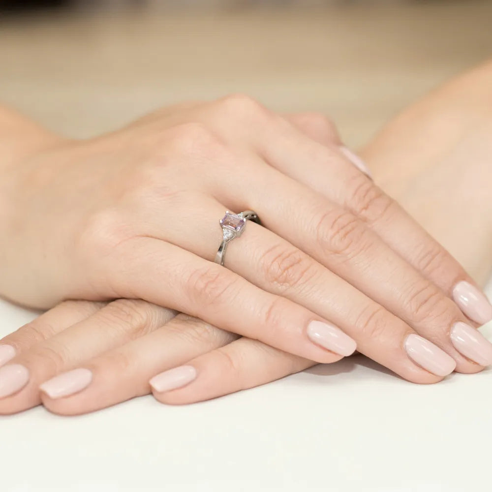 zlatý prsten s 0,50ct ametystem a diamanty w0002-amv-01