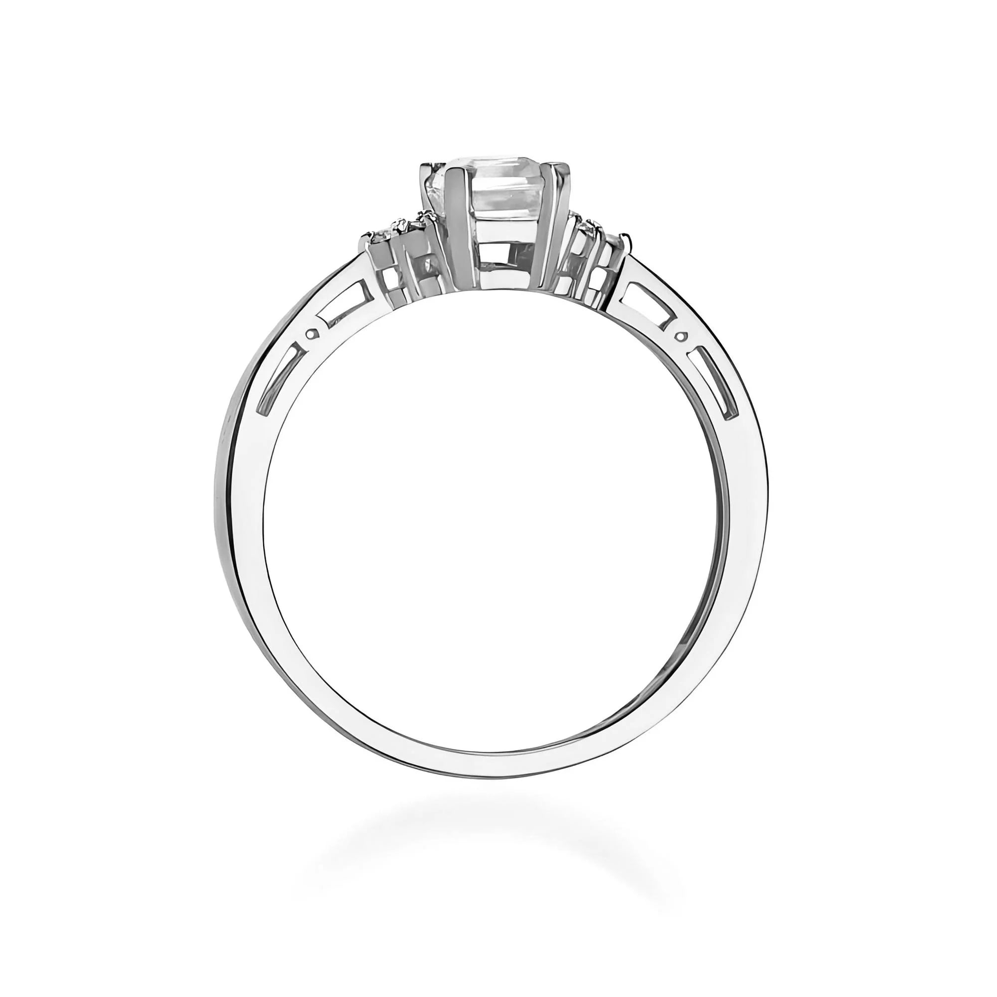 Lab-grown Diamond Engagement Ring in 585 White Gold