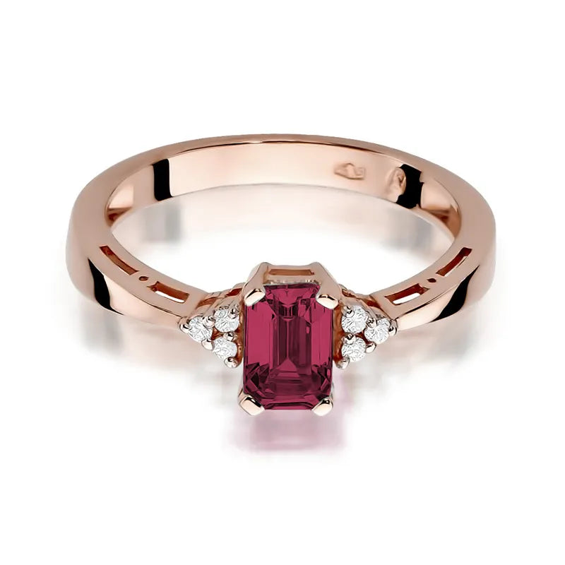 gold-ring-with-0-80ct-ruby-and-diamonds-w0002-rur-01