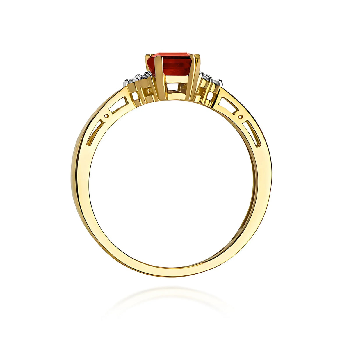 gold-ring-with-0-65ct-topaz-and-diamonds-copy