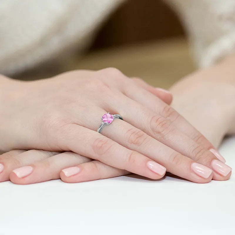 gold-ring-with-1-10ct-pink-topaz-and-diamonds-w0003-top-01