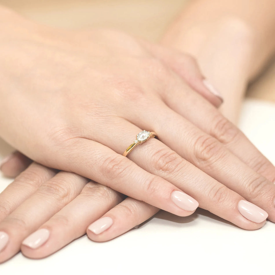 gold-ring-with-0-40ct-and-0-029ct-lab-diamonds-w0006-ldw-01