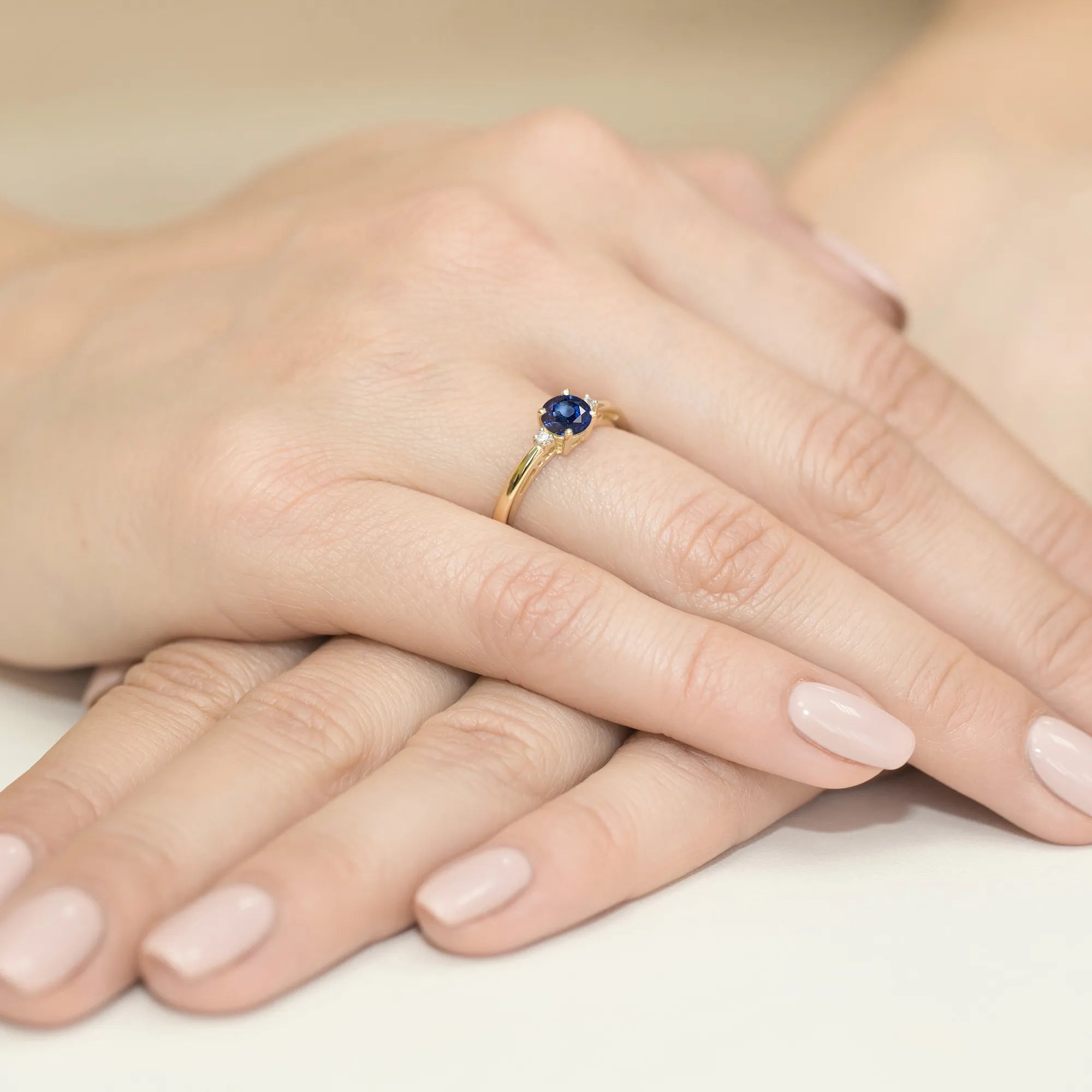 gold-ring-with-0-50ct-sapphire-and-diamonds-w0010-sab-01