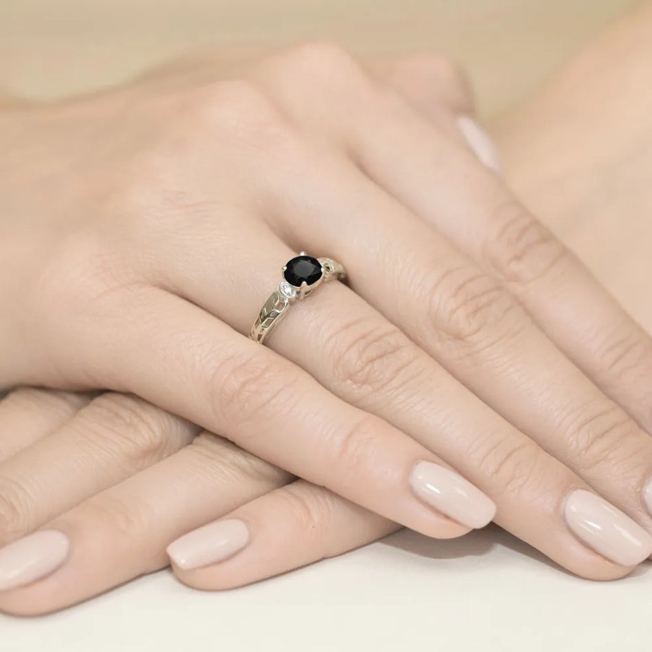 prsten-ze-zlata-s-0-50ct-černými-a-0-02ct-diamanty-w0014-dib-01