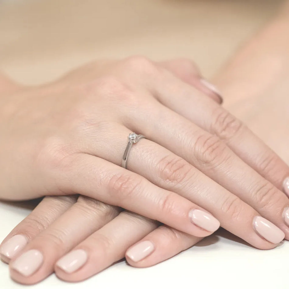 gold-ring-with-0-10ct-diamond-w0021-diw-01