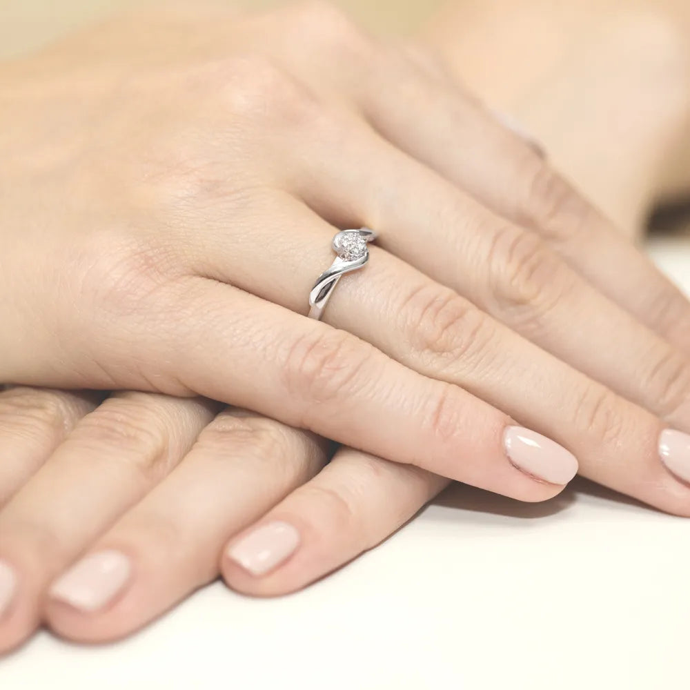 zlatý prsten s diamanty 0,035 ct w0022-diw-01