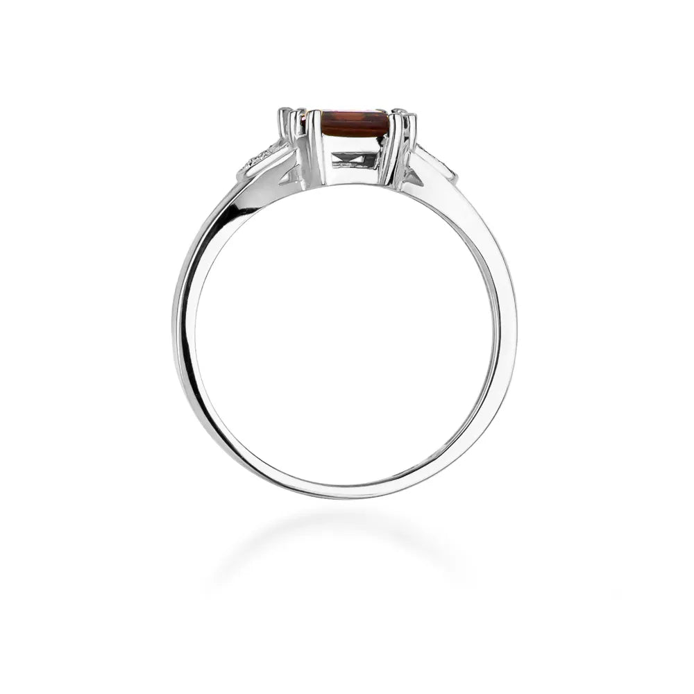 gold-ring-with-1-30ct-garnet-and-0-06ct-diamonds-w0040-gar-02