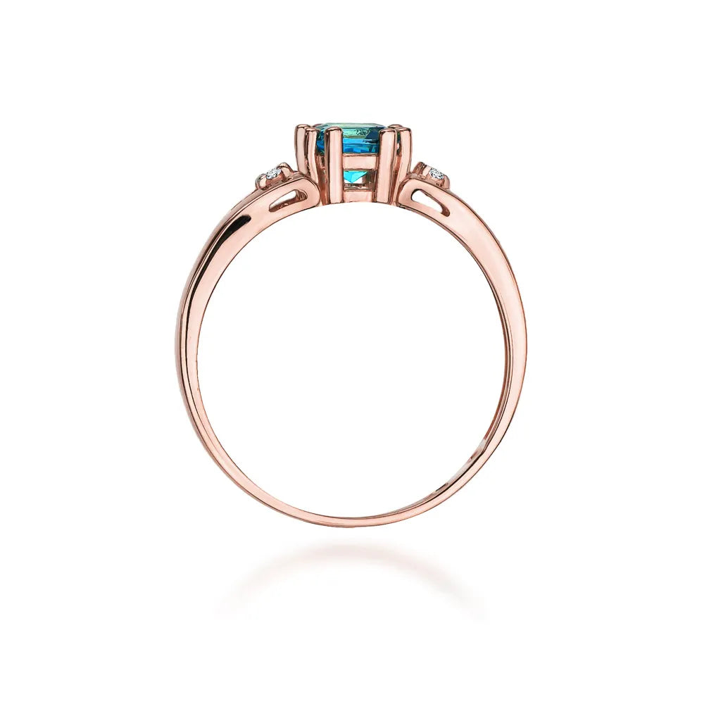 gold-ring-with-0-70ct-topaz-and-0-029ct-diamonds-w0044-tob-01