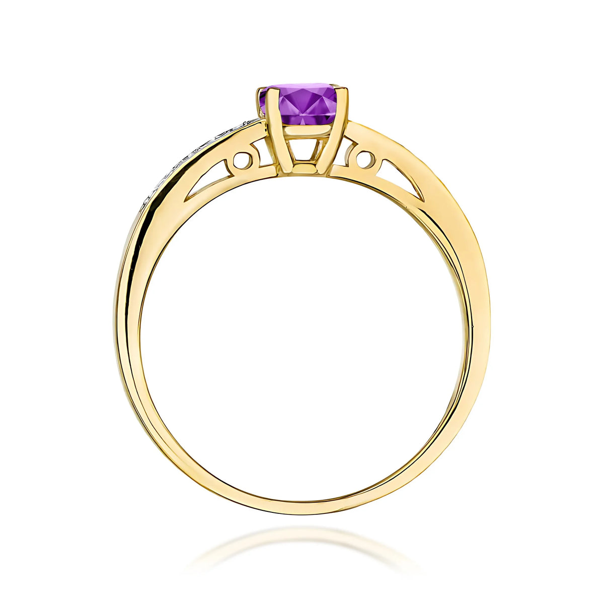 Prsten ze žlutého 14k zlata s diamanty na ramenou prstenu s ametystem 0,50 ct a diamanty 0,05 ct
