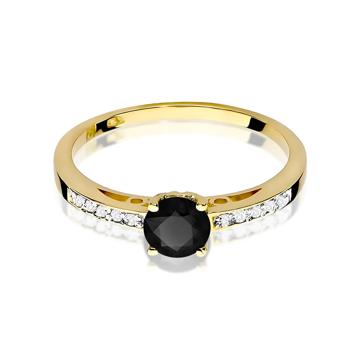 Prsten ze žlutého 14k zlata s diamanty na ramenou prstenu s černým diamantem 0,50 ct a diamanty 0,05 ct