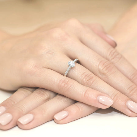 Lab-grown Diamond Engagement Ring in 585 White Gold