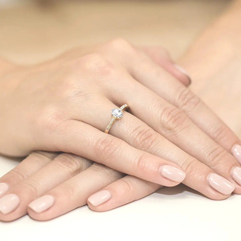 prsten-ze-zlata-s-bílým-safírem-0-50ct-a-diamanty-0-05ct-w0067-saw-01