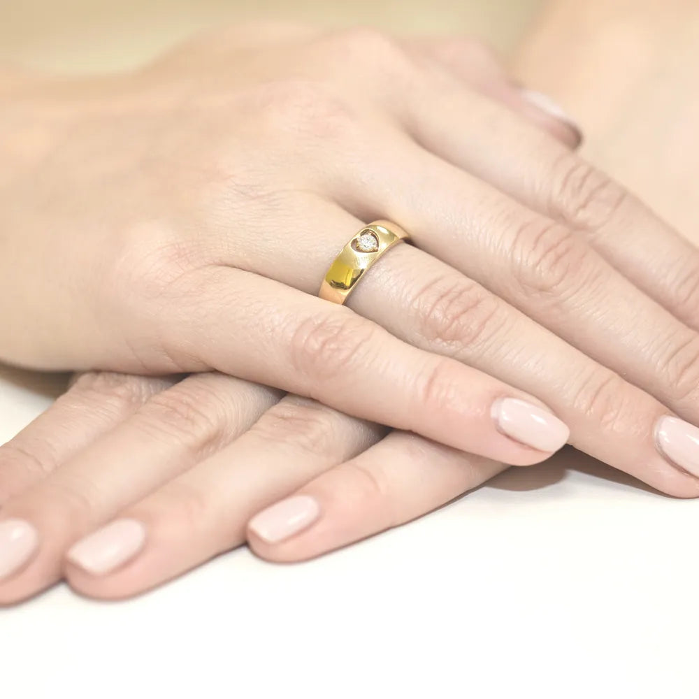 gold-ring-with-0-10ct-diamond-w0071-diw-01