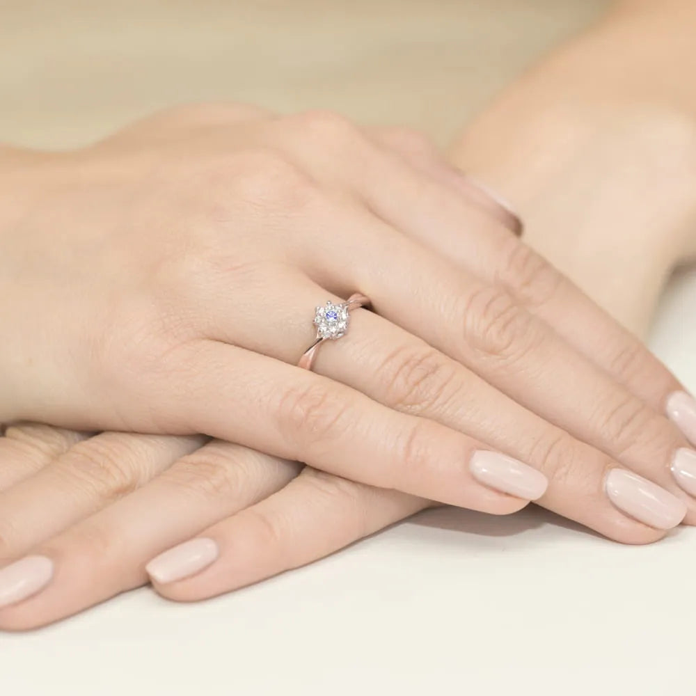 gold-ring-with-0-15ct-tansanit-and-diamonds-w0072-tap-01