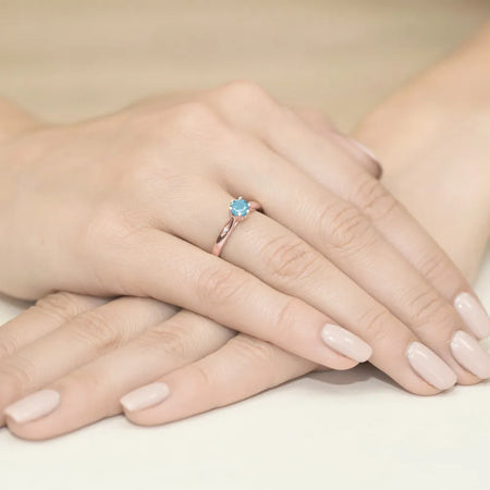 gold-ring-with-0-50ct-topaz-and-diamonds-w0074-tob-01