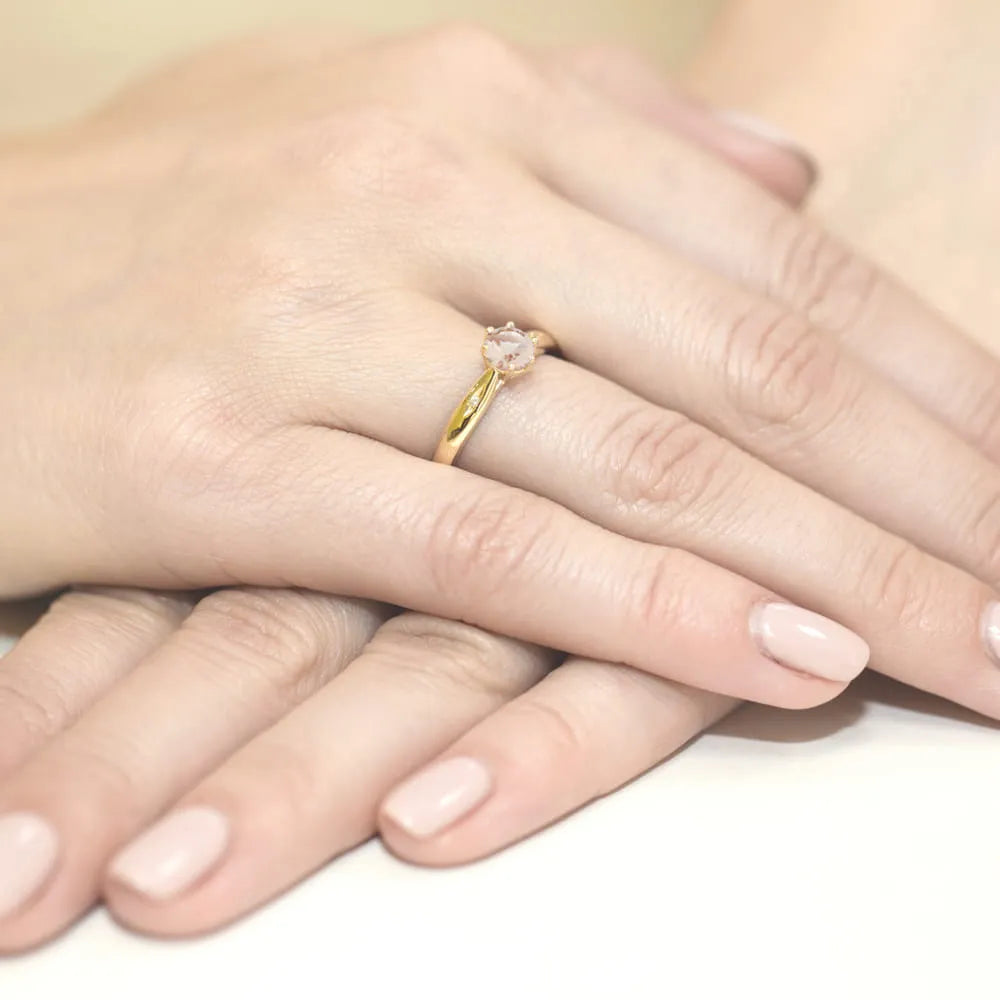 gold-ring-with-0-40ct-morganite-and-0-01ct-diamonds-w0074-mop-01