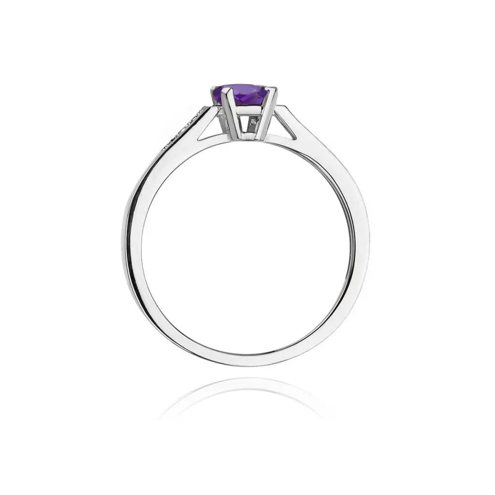 gold-ring-with-0-50ct-amethyst-and-0-04ct-diamonds-w0078-amv-01
