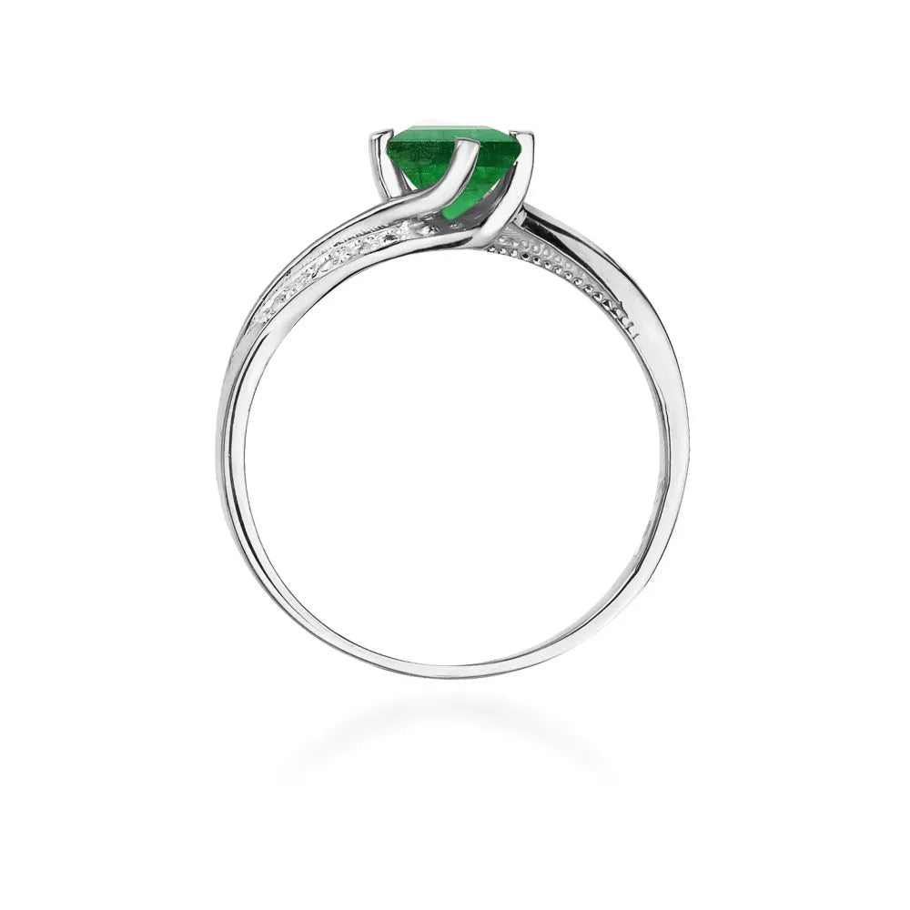 gold-ring-with-0-50ct-emerald-and-0-05ct-diamonds-w0084-emg-01