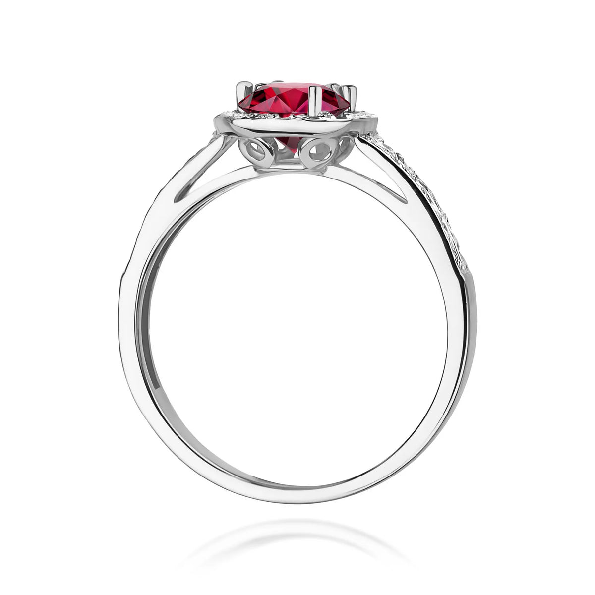 Bílý prsten s rubínem a halo s rubínem 0,60 ct a diamanty 0,20 ct