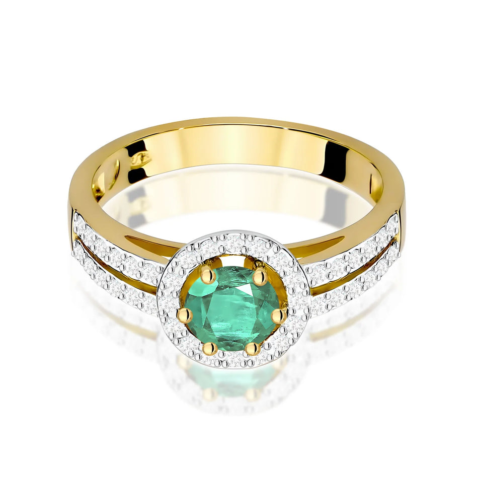 Gold Ring with 0.50ct Emerald and 0.20ct Diamonds