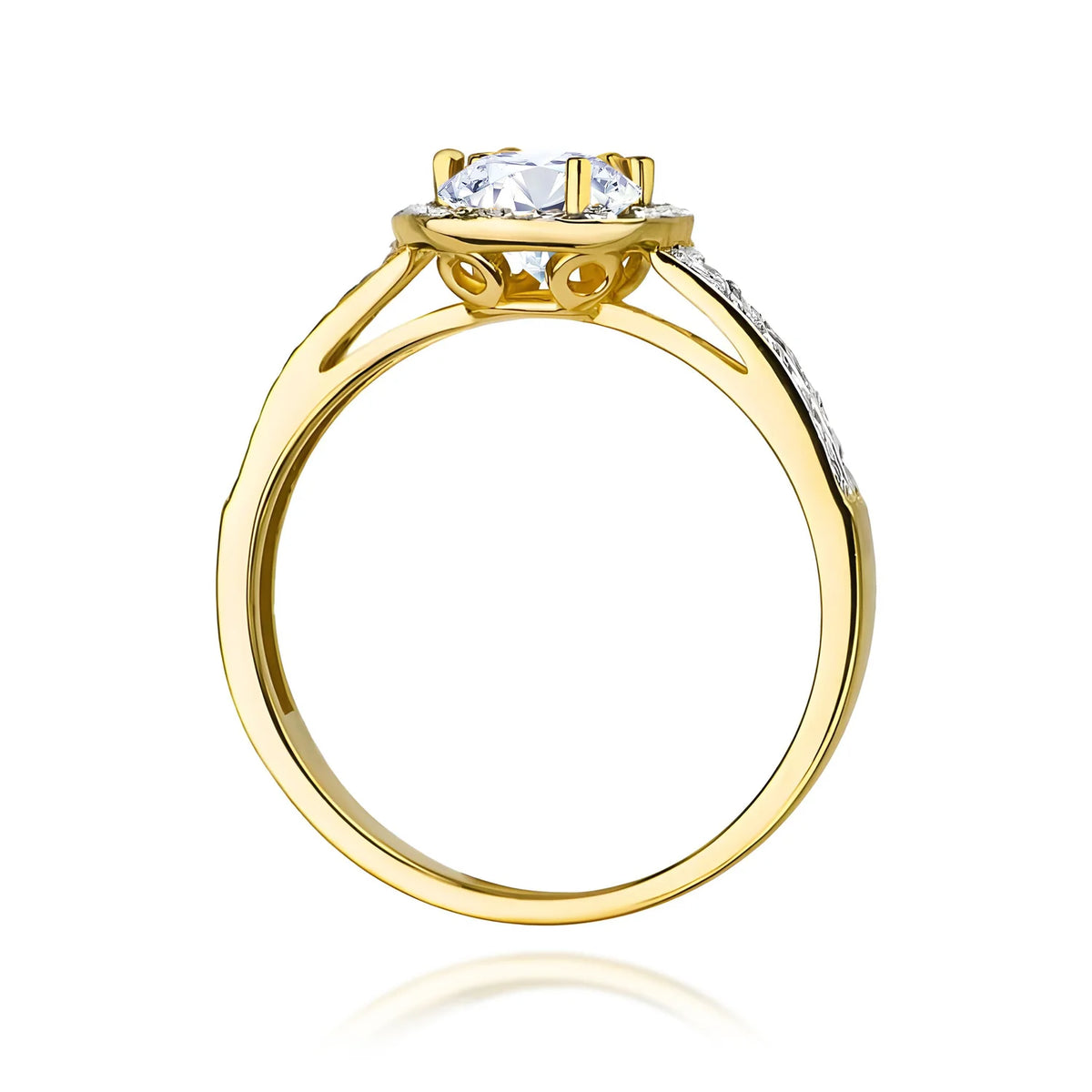 Pavé prsten ze žlutého 14k zlata s kulatým bílým safírem 0,60 ct a diamanty 0,2 ct