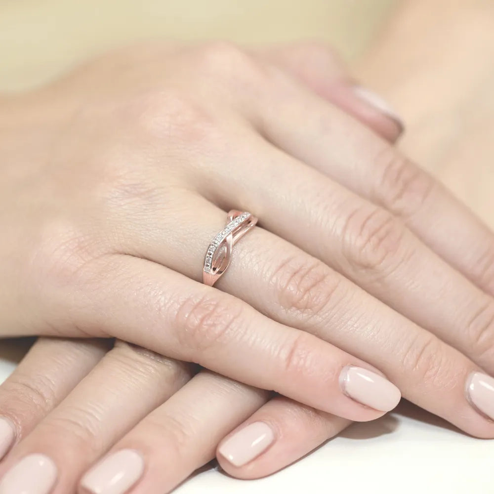 gold-ring-with-0-06ct-diamonds-w0090-diw-01