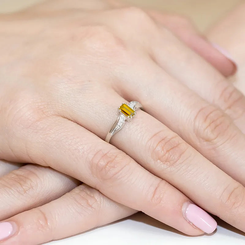 prsten-ze-zlata-s-citrínem-0-60ct-a-diamanty-0-03ct-w0094-ciy-01