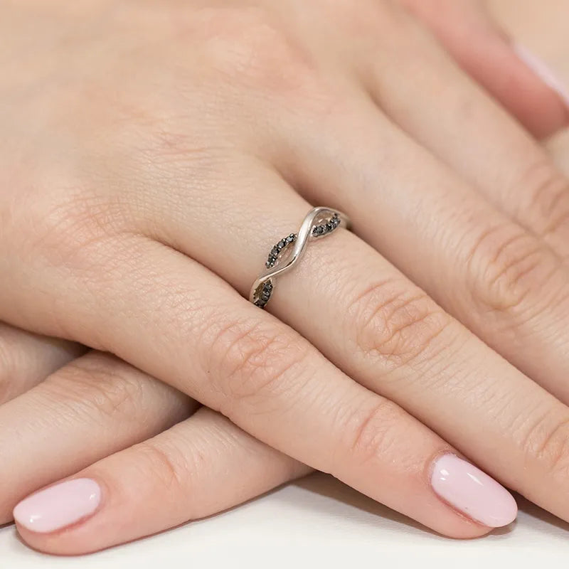 zlatý prsten s 0,07ct černými diamanty w0096-dib-01