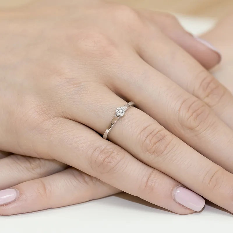 zlatý prsten s diamanty 0,035 ct w0100-diw-01