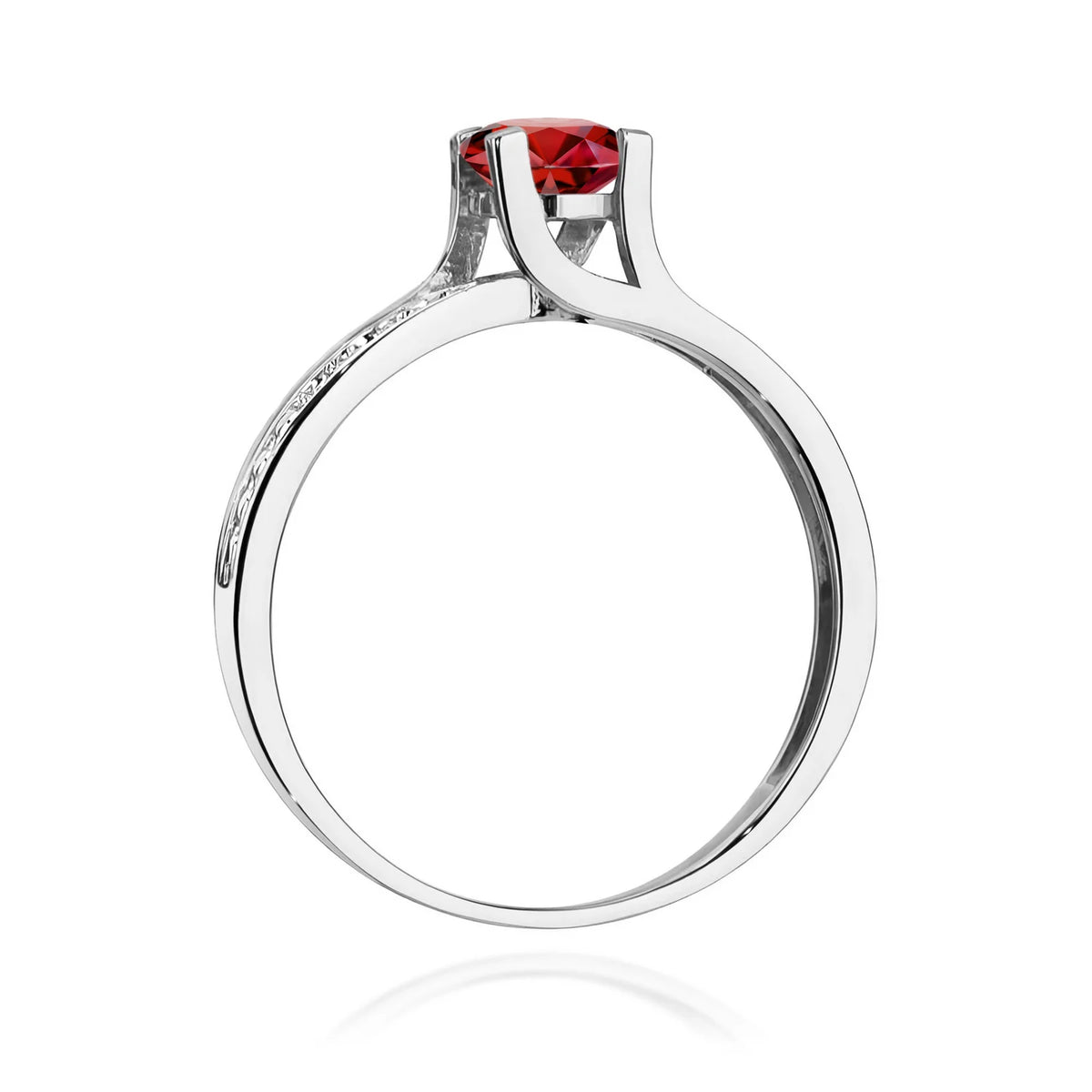 Prsten z bílého zlata s 0,60ct granátem a 0,03ct diamanty