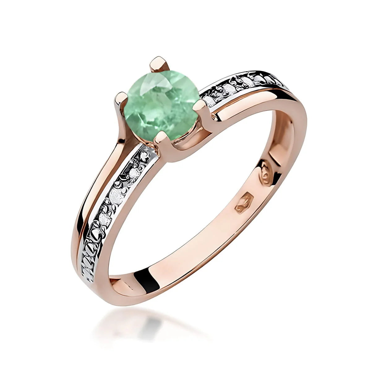gold-ring-with-0-50ct-emerald-and-0-03ct-diamonds-w0106-emg-01