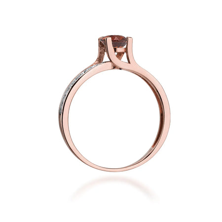 gold-ring-with-0-60ct-garnet-and-0-03ct-diamonds-w0106-gar-01