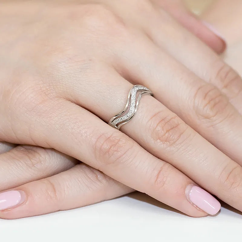 gold-ring-with-0-06ct-diamonds-w0116-diw-01