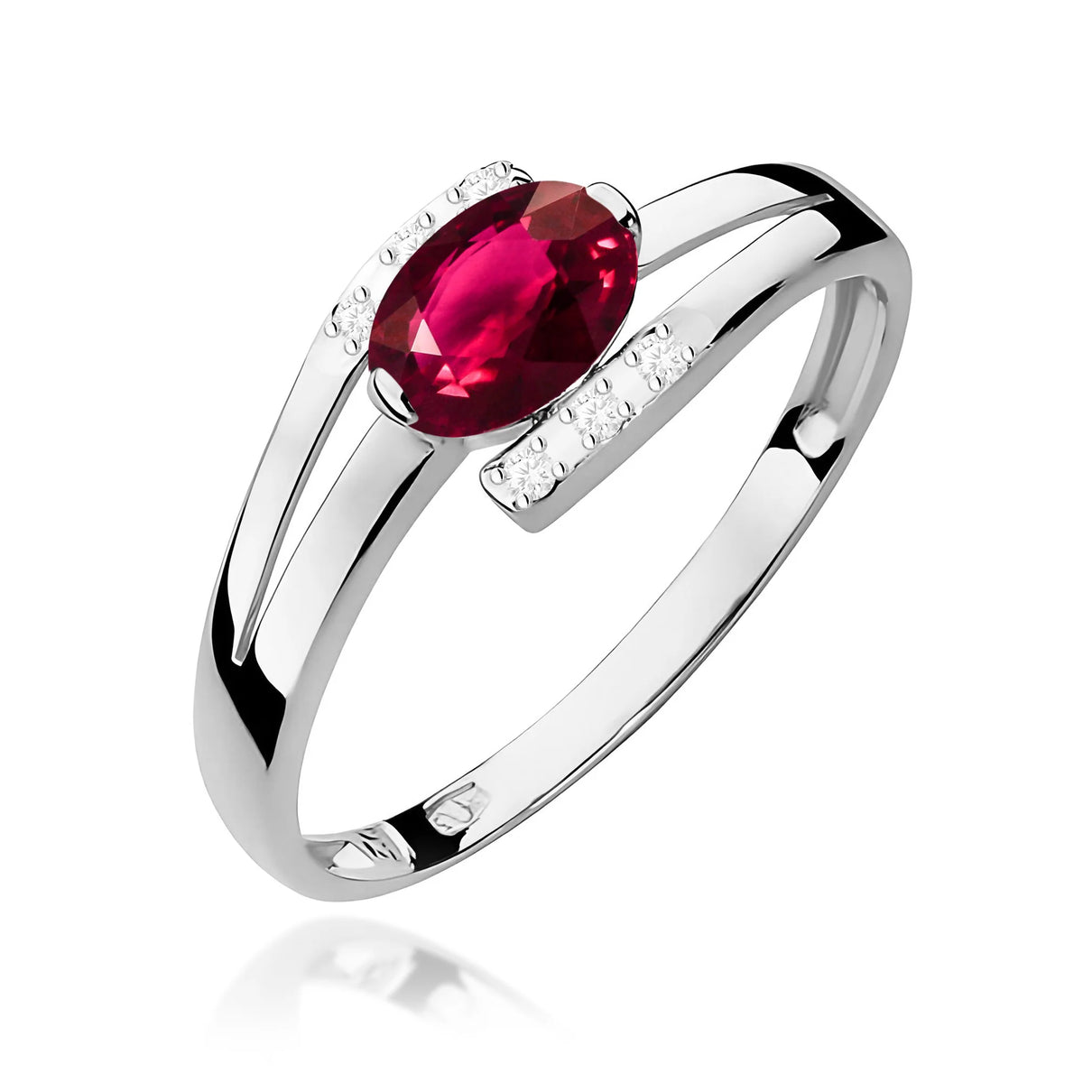 Prsten z bílého zlata s 0,50ct rhodolitem a 0,052ct diamanty