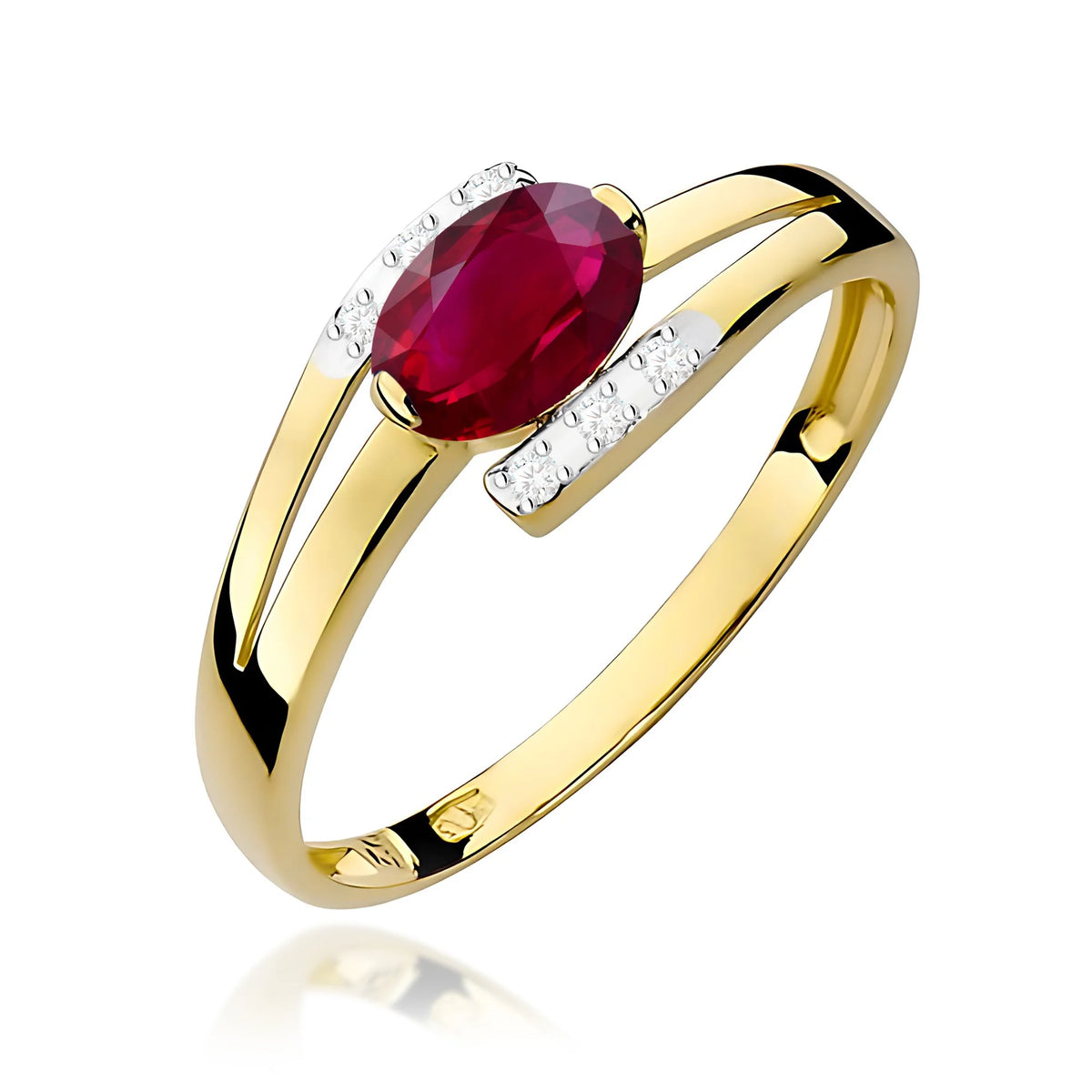 Prsten ze žlutého 14k zlata s oválným rubínem 0,60 ct a diamanty 0,052 ct