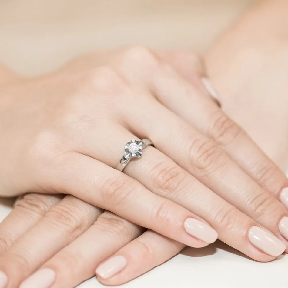 gold-ring-with-0-20ct-diamond-w0155-diw-02