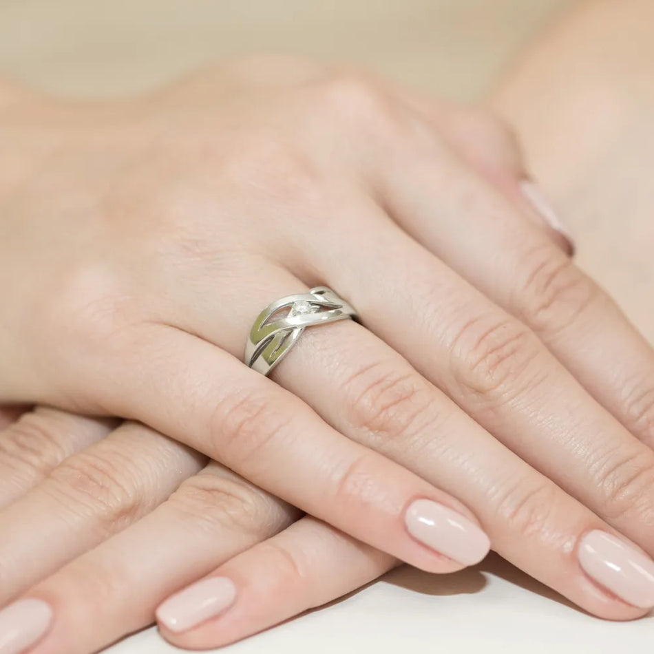 gold-ring-with-0-04ct-diamond-w0156-diw-01