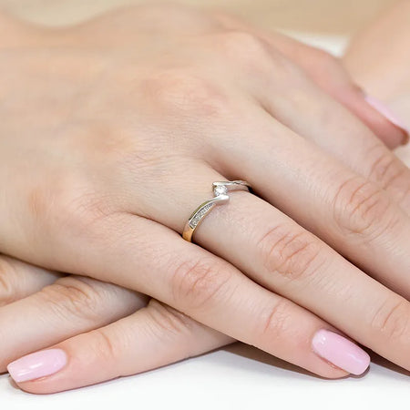 gold-ring-with-0-13ct-and-0-03ct-diamonds-w0177-diw-01