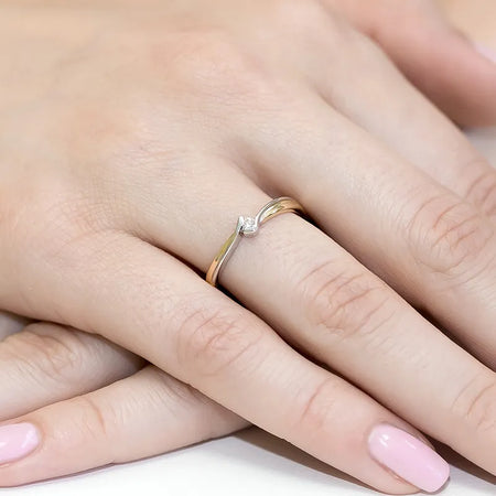 gold-ring-with-0-04ct-diamond-w0181-diw-01