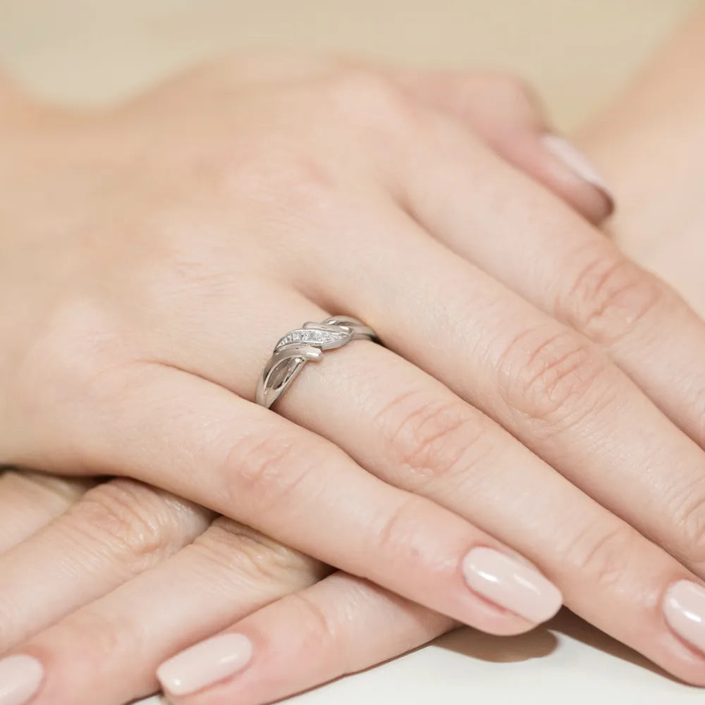 zlatý prsten s diamanty 0,015 ct w0192-diw-01