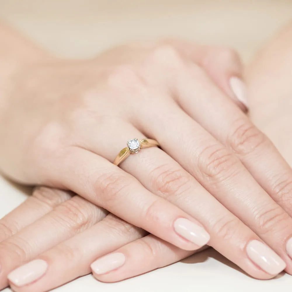 gold-ring-with-0-25ct-lab-diamond-w0197-ldw-01