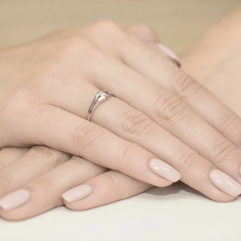 gold-ring-with-0-08ct-diamond-w0207-diw-01