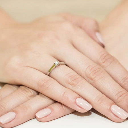 gold-ring-with-0-10ct-lab-diamond-w0221-ldw-02