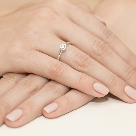 gold-ring-with-0-25ct-lab-diamond-w0224-ldw-03