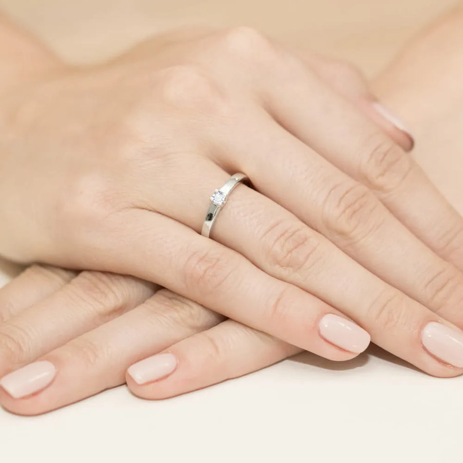 gold-ring-with-0-10ct-diamond-w0225-diw-02